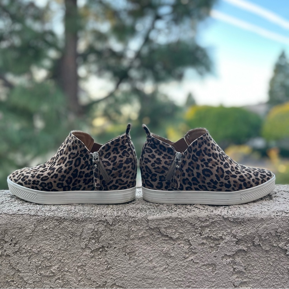 **Last chance SALE** Susina Animal Print Lifestyle Sneakers